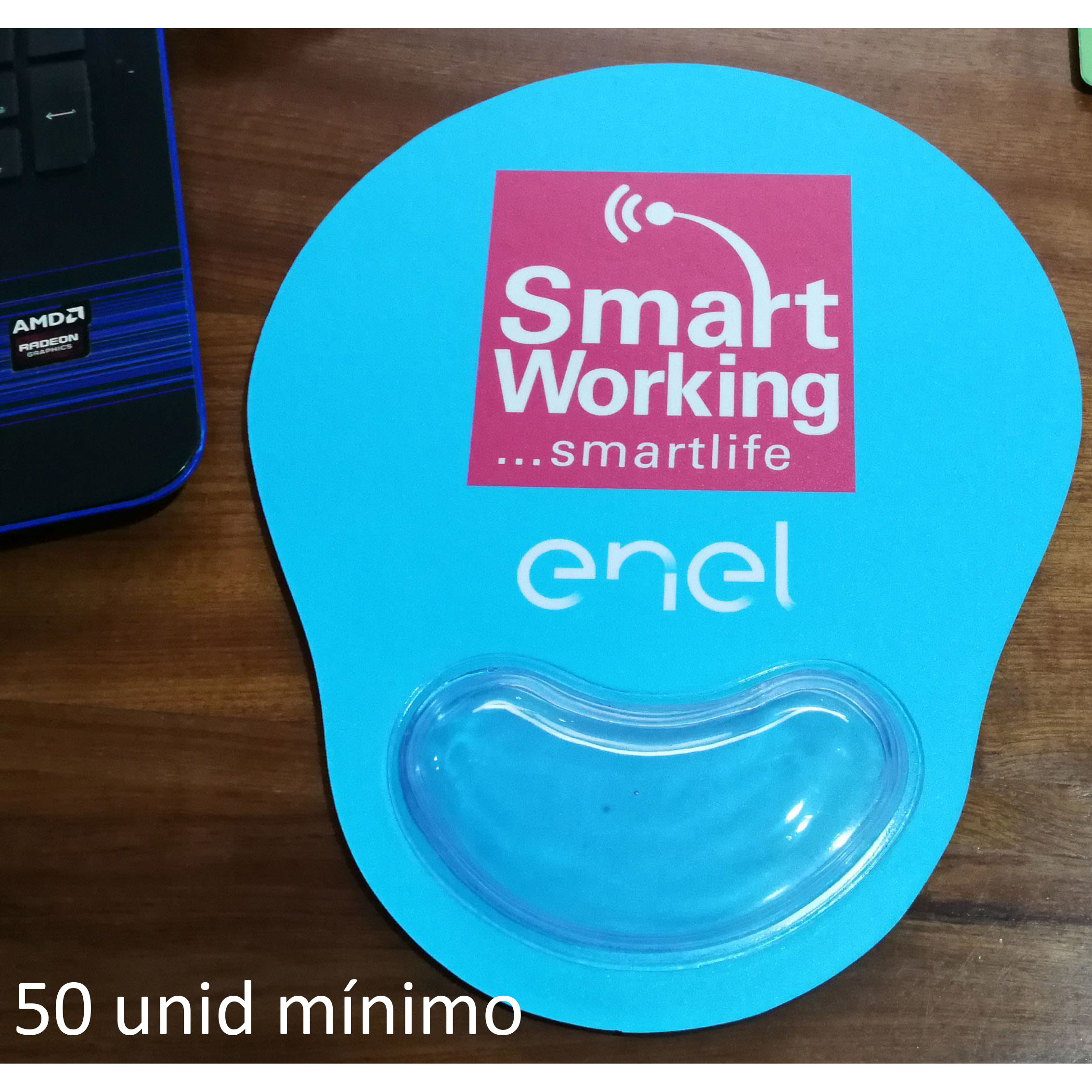 Mouse-pad-apoya-muñeca regalos con logo personalizados para empresas